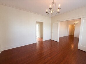 2035 Joseph St, Unit 2035 Joseph in New Orleans, LA - Foto de edificio - Building Photo