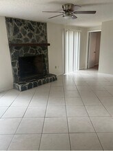 6940 Sandalwood Dr in Port Richey, FL - Building Photo - Building Photo