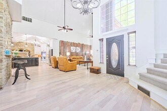 13300 SW 38th St in Yukon, OK - Building Photo - Building Photo