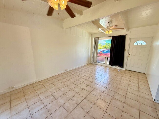 525 Imi Pl in Wailuku, HI - Building Photo - Building Photo
