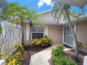 14805 Crooked Pond Ct in Ft. Myers, FL - Building Photo - Building Photo
