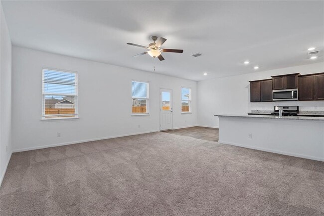 property at 3949 Prairie Crk
