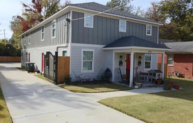 2395 Avery Ave in Memphis, TN - Building Photo - Building Photo