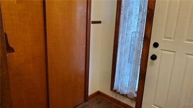 461 Summerhaven Dr N in East Syracuse, NY - Building Photo - Building Photo