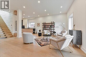 36 Glenshaw Crescent in Toronto, ON - Building Photo - Building Photo