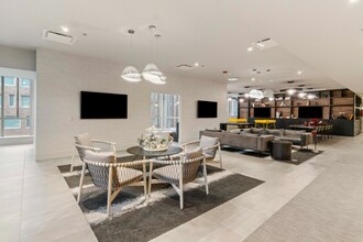 700 S Clark St in Chicago, IL - Building Photo - Building Photo