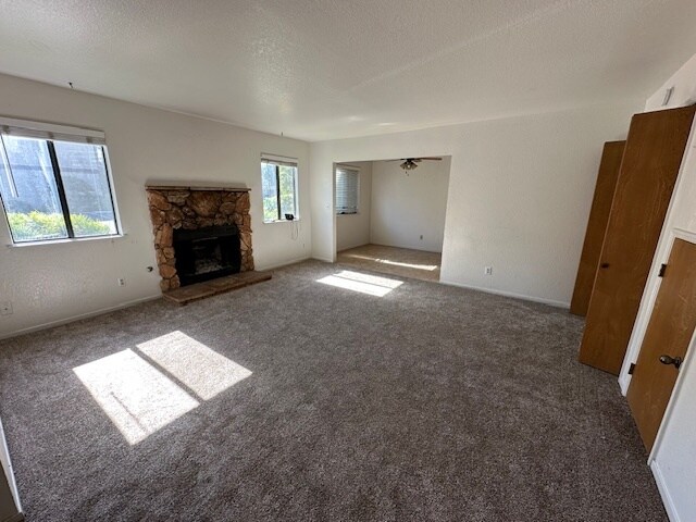 49400 River Park Rd in Oakhurst, CA - Building Photo