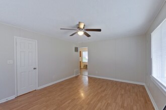 671-673-673 S Wheatland Ave in Columbus, OH - Building Photo - Building Photo