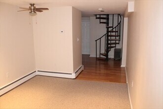 188 W 7th St, Unit 1 in Boston, MA - Building Photo - Building Photo