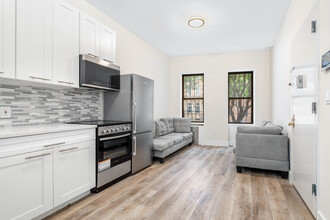 212 Edgecombe Ave in New York, NY - Building Photo - Building Photo