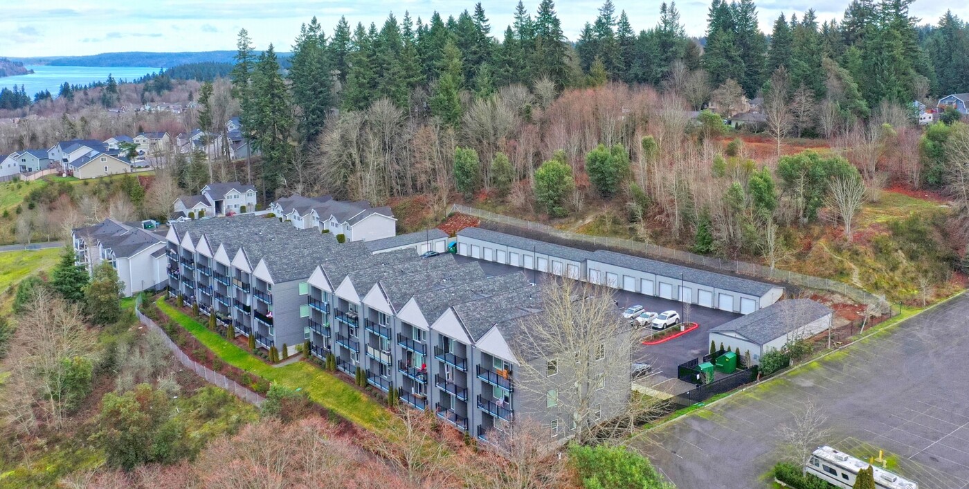 The Charleston Port Orchard in Port Orchard, WA - Foto de edificio