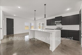 3003 Alpha Wolf Ct in College Station, TX - Building Photo - Building Photo