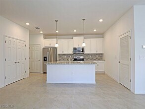 4217 Bloomfield St in Ft. Myers, FL - Building Photo - Building Photo