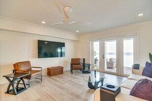 5172 Coquina Key Dr SE, Unit SI ID1546192P in St. Petersburg, FL - Building Photo