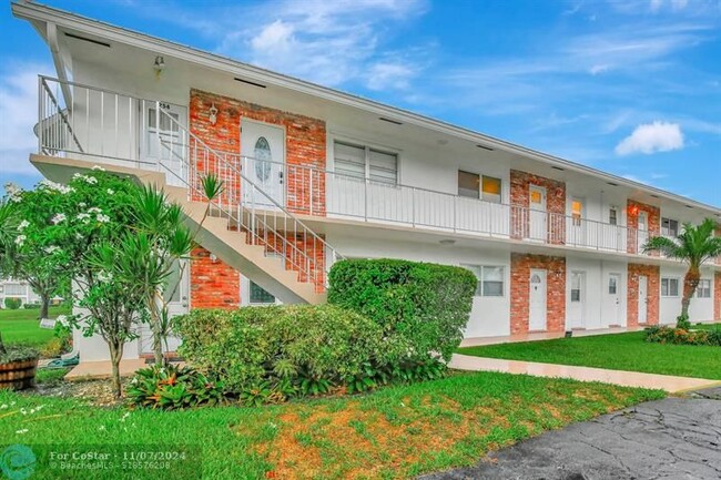 2650 W Golf Blvd in Pompano Beach, FL - Building Photo - Building Photo