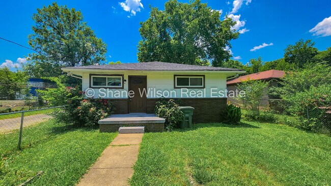 property at 2110 Appling St