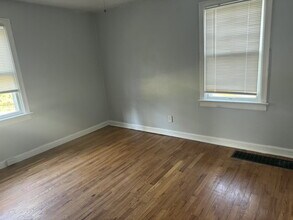 5723 Beldon Dr in St. Louis, MO - Building Photo - Building Photo