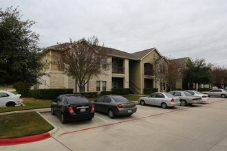 Saddle Creek in Kyle, TX - Foto de edificio - Building Photo