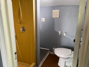 88 Spencer St-Unit -2 in Winchester, CT - Building Photo - Building Photo