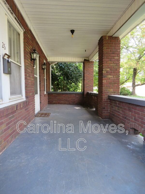 26 E Main St in Taylors, SC - Building Photo - Building Photo