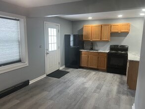 5040 W Lake Rd, Unit 18 in Dunkirk, NY - Foto de edificio - Building Photo