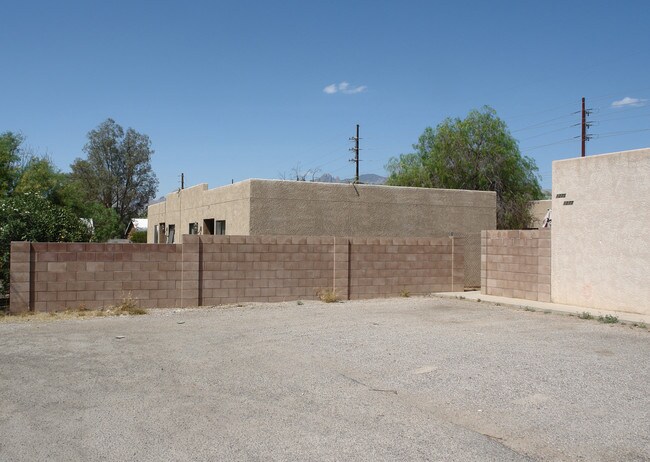 Mountain Avenue Apartments in Tucson, AZ - Foto de edificio - Building Photo