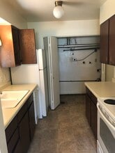 1039 E 8600 S, Unit 1039 in Sandy, UT - Foto de edificio - Building Photo