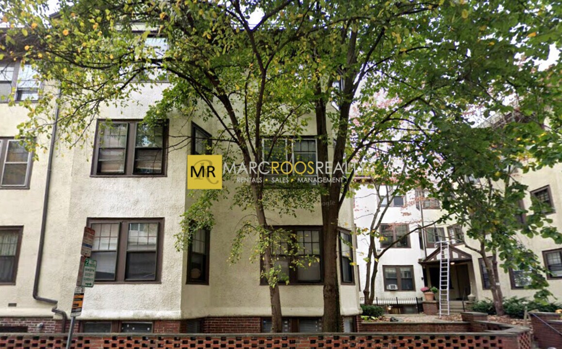 11 Story St, Unit 36 in Cambridge, MA - Building Photo