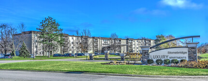 Stonebridge of Arlington Heights in Arlington Heights, IL - Foto de edificio - Building Photo