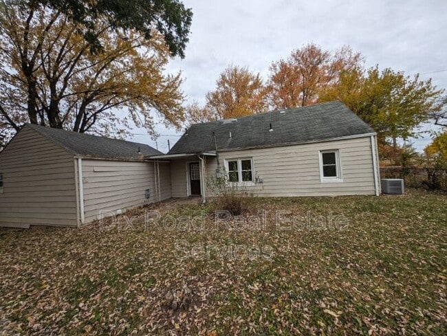 1047 Lexington Ave in Xenia, OH - Building Photo - Building Photo