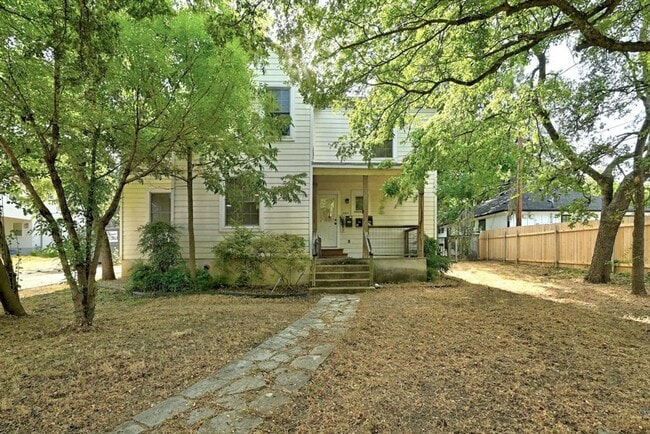 property at 2305 Longview St