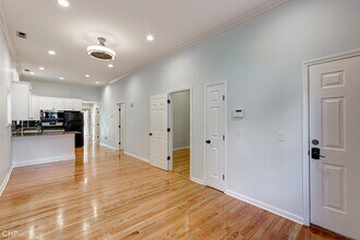 3705 W Palmer St, Unit 1 in Chicago, IL - Building Photo - Building Photo