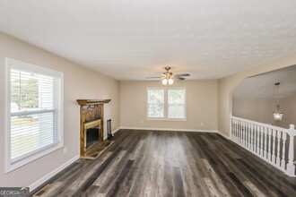 952 S Lassetter Cir in Villa Rica, GA - Building Photo - Building Photo
