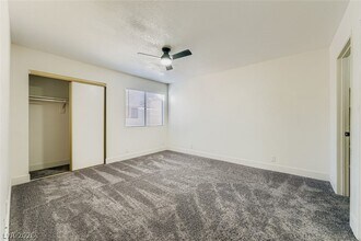 3151 N Soaring Gulls Dr, Unit 2197 in Las Vegas, NV - Building Photo - Building Photo