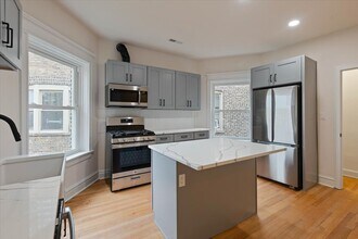 4138 N Clarendon Ave in Chicago, IL - Building Photo - Building Photo