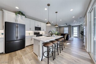 148 Kimberlite Dr in Henderson, NV - Building Photo