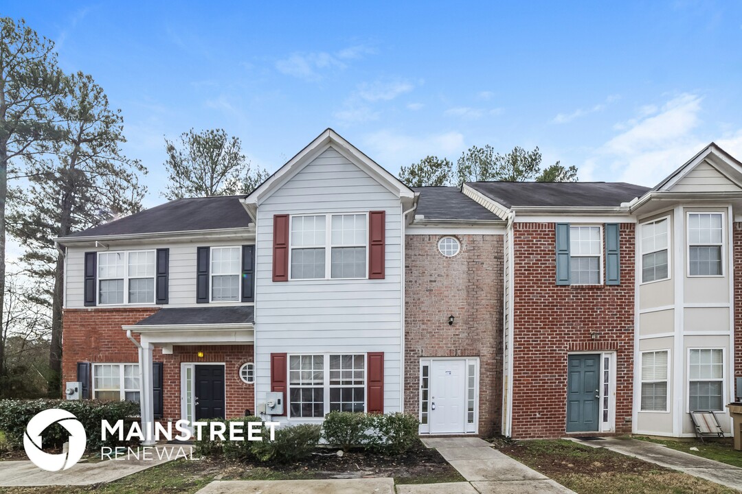7111 Brookview Way in Riverdale, GA - Building Photo
