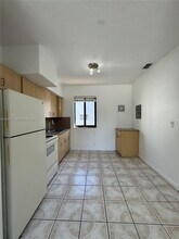 350 Madeira Ave in Coral Gables, FL - Building Photo - Building Photo