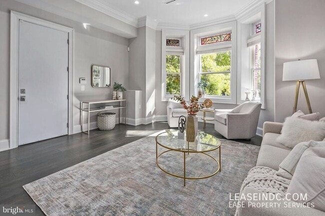 1330 Vermont Ave NW in Washington, DC - Building Photo - Building Photo