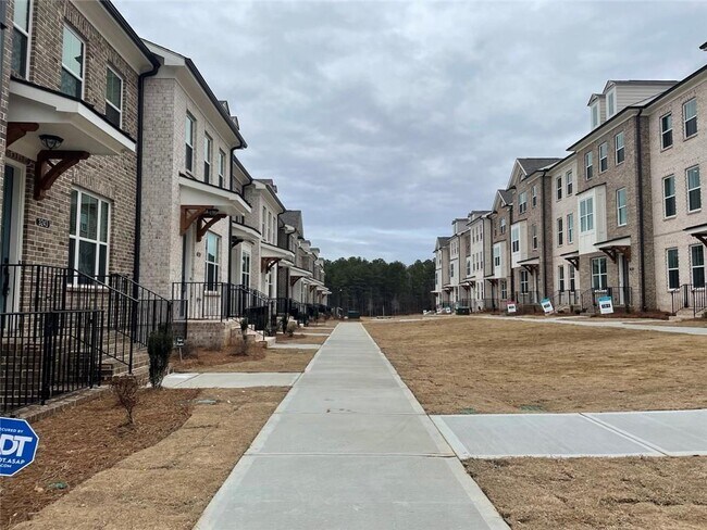 3243 Bartee Walk in Suwanee, GA - Building Photo - Building Photo