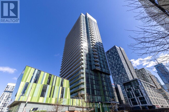 170-170 Fort York Blvd