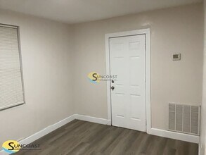 3233 Rosselle St in Jacksonville, FL - Building Photo - Building Photo