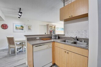 704 Villa Cir, Unit 704 in Boynton Beach, FL - Building Photo - Building Photo