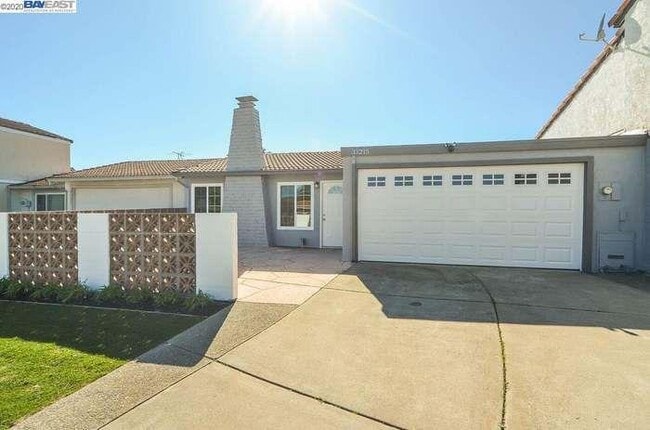 property at 33215 Lake Champlain Ct