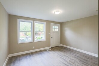 2841 Round Rd in Baltimore, MD - Building Photo - Building Photo