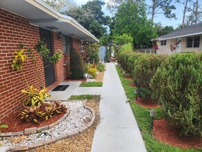 452 Martin Ave in Greenacres, FL - Building Photo - Building Photo