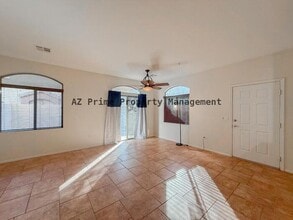 2150 W Alameda Rd in Phoenix, AZ - Foto de edificio - Building Photo