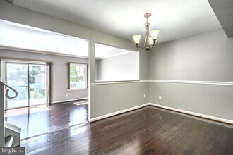9 Guinevere Ct in Rosedale, MD - Building Photo - Building Photo