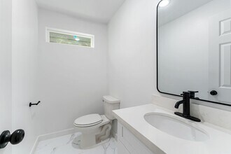 9320 Firnat St in Houston, TX - Building Photo - Building Photo