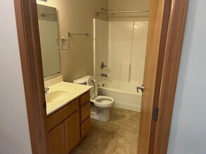 York Apartments in Anderson, IN - Building Photo - Building Photo